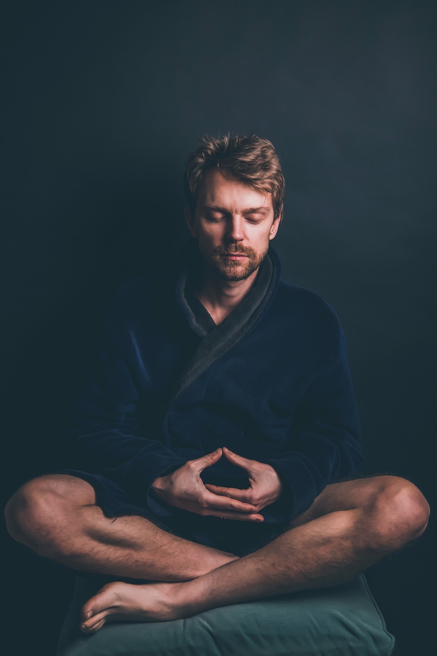 entdecken sie die kraft der achtsamkeit: praktische techniken, tipps und wissenschaftliche erkenntnisse, um mehr gelassenheit, wohlbefinden und balance in ihr leben zu bringen.